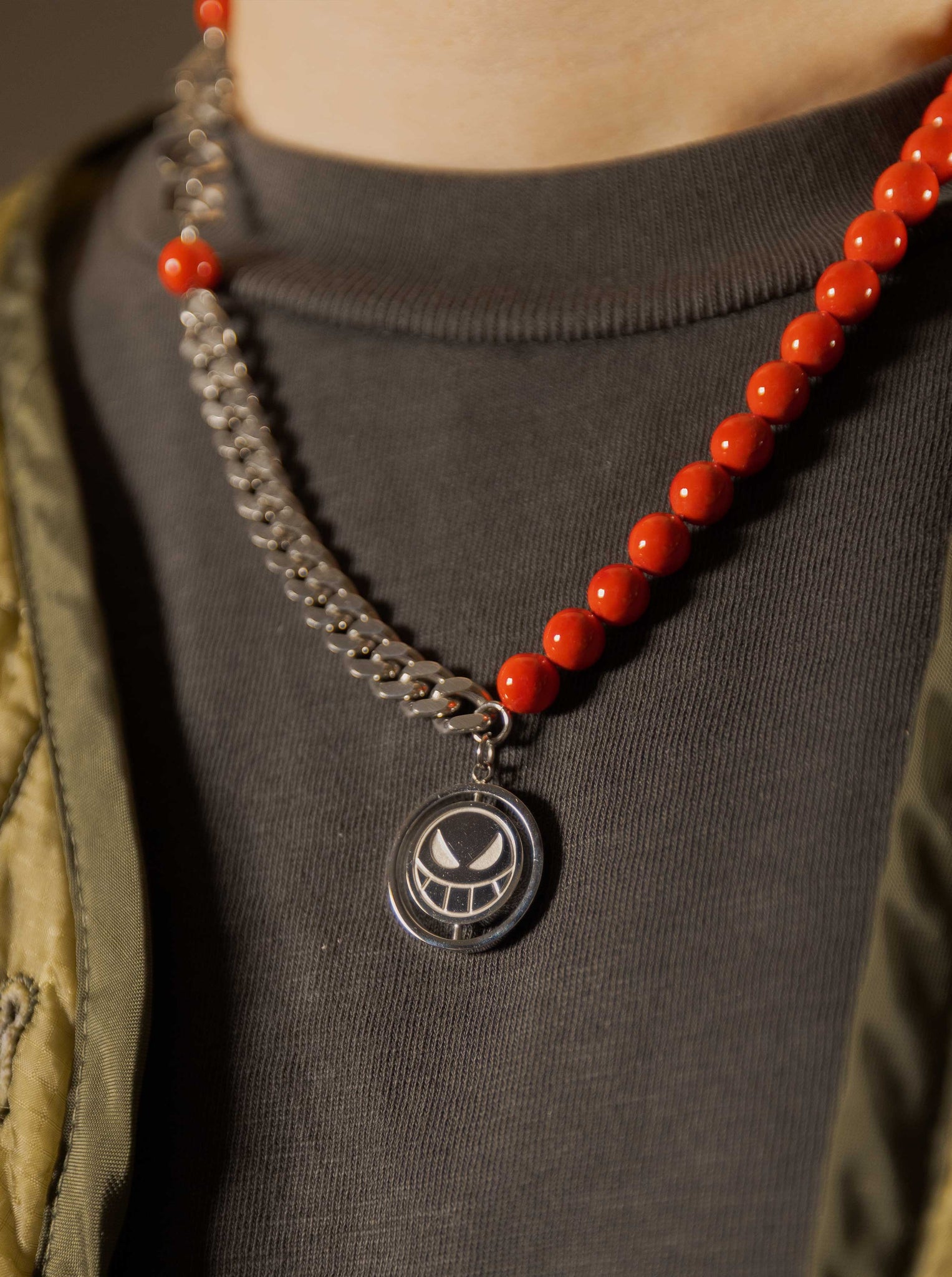 Ace of Spades Half Red Pearl Half Silver Necklace Anime Streetwear